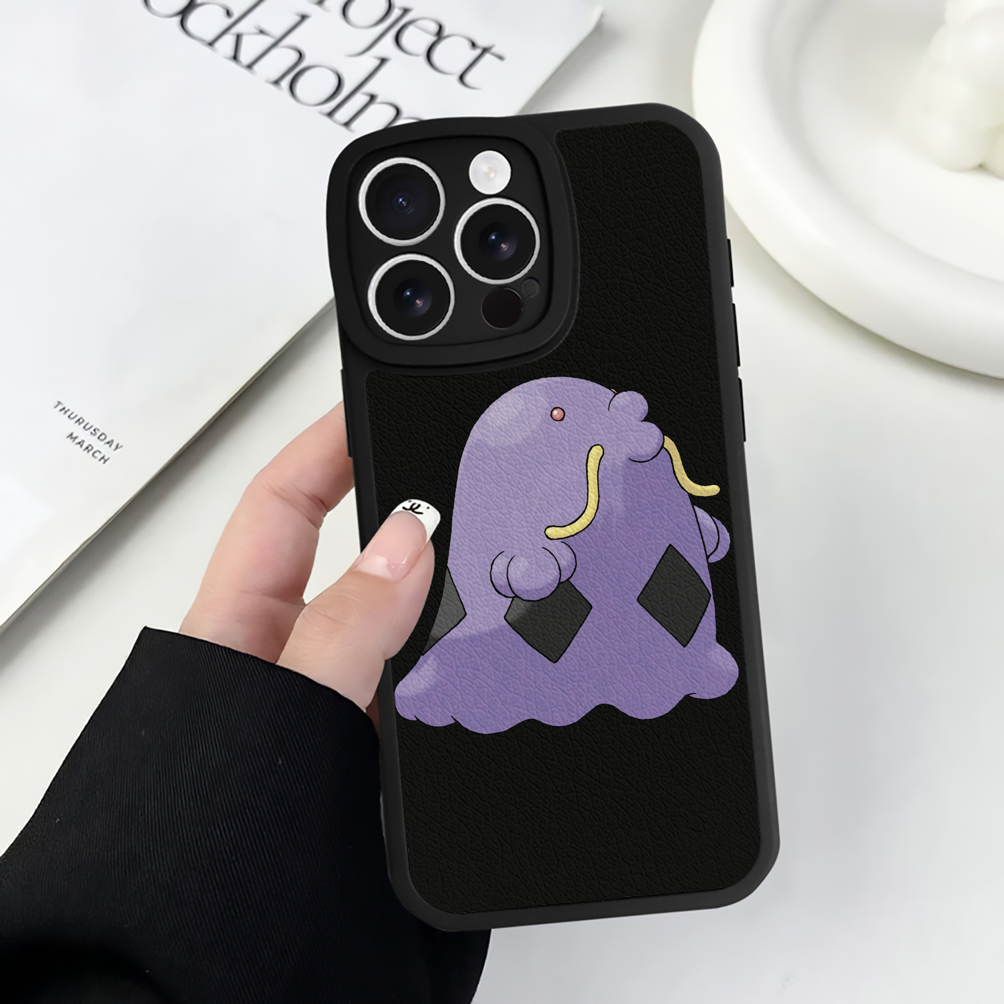 （画像用） ポケットモンスター Pokémon 【iPhone 16シリーズ対応】シリコンスマホケース（レザー調） 材質：シリコン
